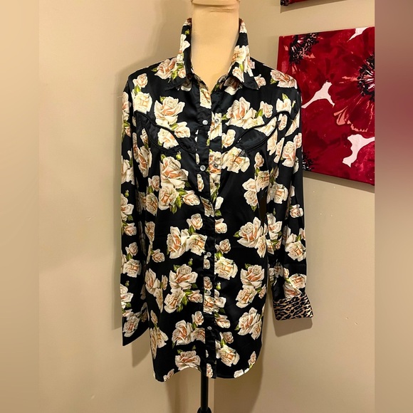 Rodeo Quincy Floral Cowgirl Button
Down Shirt, size 3X - Picture 1 of 7